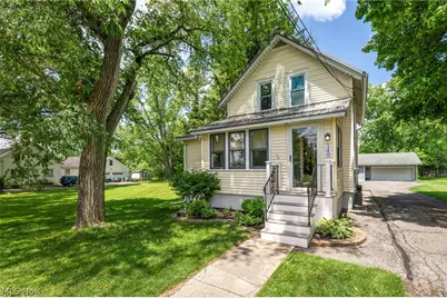 140 5th Avenue, Chardon, OH 44024 - Photo 2