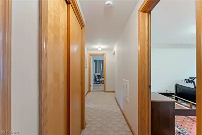 680 Forest Ridge Drive, Youngstown, OH 44512 - Photo 18