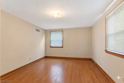 680 Forest Ridge Drive, Youngstown, OH 44512 - Photo 36
