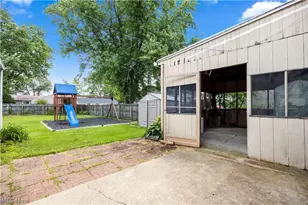 130 Roger Ave, Bellevue, OH 44811 - Photo 26