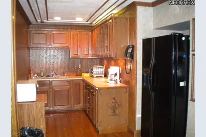 165 2nd Street NW, Barberton, OH 44203 - Photo 4