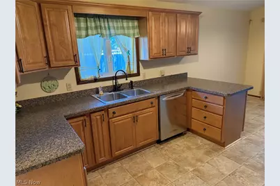 2174 Rockefeller Road, Wickliffe, OH 44092 - Photo 4