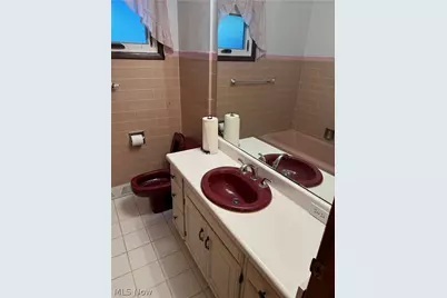 2174 Rockefeller Road, Wickliffe, OH 44092 - Photo 12