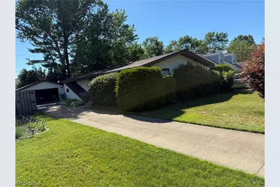 2174 Rockefeller Road, Wickliffe, OH 44092 - Photo 1