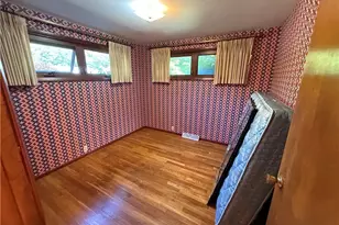 2174 Rockefeller Rd, Wickliffe, OH 44092 - Photo 18