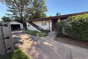 2174 Rockefeller Rd, Wickliffe, OH 44092 - Photo 32