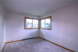 172 27th St NW, Barberton, OH 44203 - Photo 10