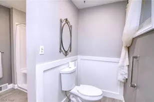 172 27th St NW, Barberton, OH 44203 - Photo 16