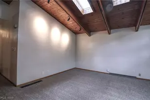 172 27th St NW, Barberton, OH 44203 - Photo 4
