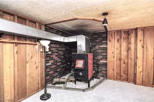 172 27th St NW, Barberton, OH 44203 - Photo 24