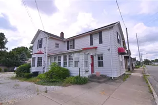 25 31st St SW, Barberton, OH 44203 - Photo 1
