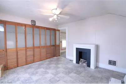 25 31st Street SW, Barberton, OH 44203 - Photo 20