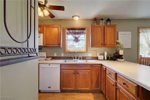 14157 Lisbon St NE, Paris, OH 44669 - Photo 12