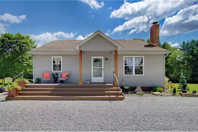 14157 Lisbon Street NE, Paris, OH 44669 - Photo 2