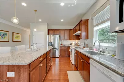 8024 Parkcroft Drive, Mentor, OH 44060 - Photo 10