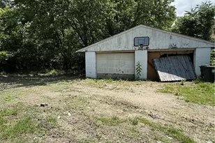 201 15th St SE, Canton, OH 44707 - Photo 2