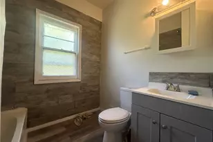 875 E 131st St, Loveland, OH 44108 - Photo 8