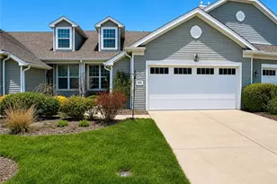 546 Hyannis Port Cir, Avon Lake, OH 44012 - Photo 2