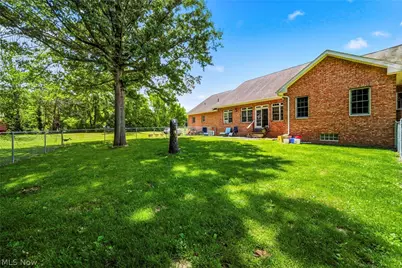 10401 Darrow Road, Vermilion, OH 44089 - Photo 32