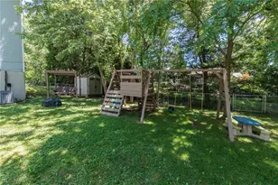 390 Southeast Ave, Tallmadge, OH 44278 - Photo 38