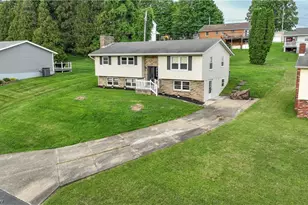135 Pine Ln, Barnesville, OH 43713 - Photo 2