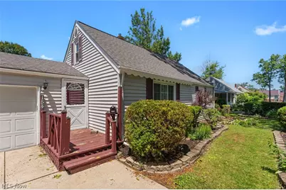 154 Fairfield Road, Avon Lake, OH 44012 - Photo 2