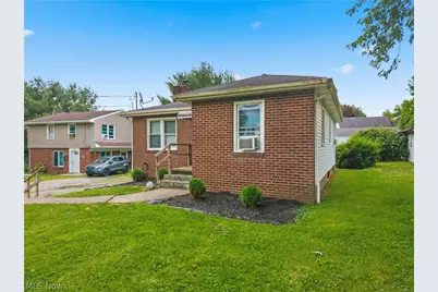 138 52nd Street SW, Canton, OH 44706 - Photo 2