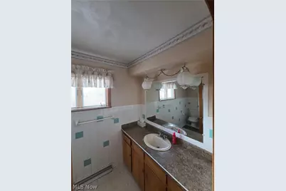 636 Lincoln Avenue, Struthers, OH 44471 - Photo 12