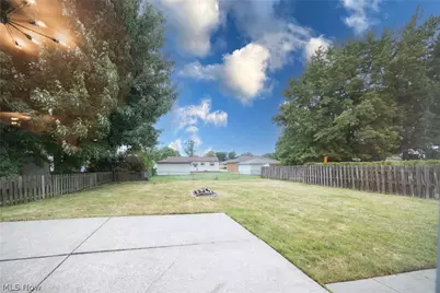 399 Ridgewood Drive, Eastlake, OH 44095 - Photo 36