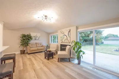 399 Ridgewood Drive, Eastlake, OH 44095 - Photo 24