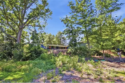 8870 N Spring Valley Park Drive, Chagrin Falls, OH 44023 - Photo 44