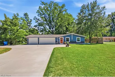 8870 N Spring Valley Park Drive, Chagrin Falls, OH 44023 - Photo 1
