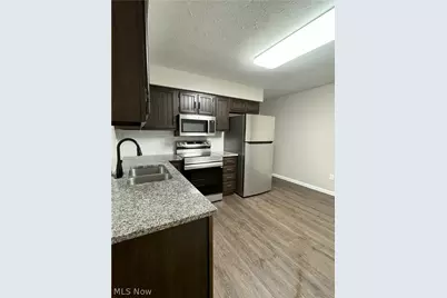 975 Substation Road, Brunswick, OH 44212 - Photo 6