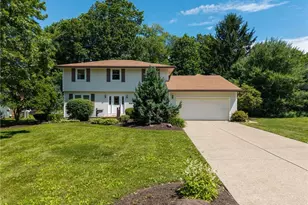 502 Farr Ave, Wadsworth, OH 44281 - Photo 2