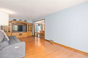502 Farr Ave, Wadsworth, OH 44281 - Photo 6