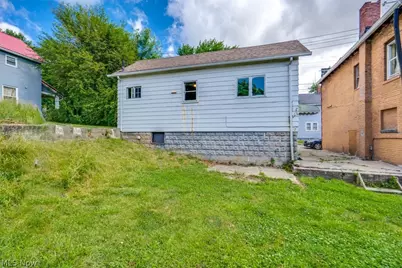 1932 Manchester Road, Akron, OH 44314 - Photo 22
