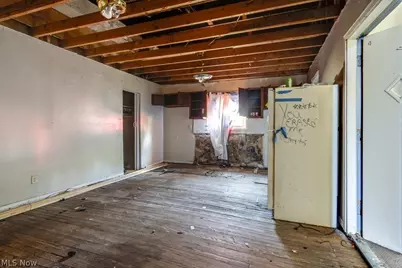 1932 Manchester Road, Akron, OH 44314 - Photo 4