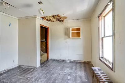 1932 Manchester Road, Akron, OH 44314 - Photo 8