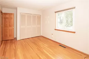 942 Eldorado Dr, Akron, OH 44319 - Photo 14