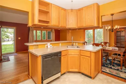 942 El Dorado Drive, Akron, OH 44319 - Photo 12