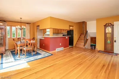 942 El Dorado Drive, Akron, OH 44319 - Photo 6