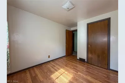 53 Memorial Circle, Campbell, OH 44405 - Photo 14