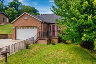 139 Karen Way, Weirton, WV 26062 - Photo 2