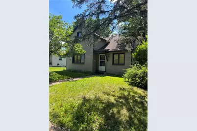 304 E 4th Street, Dover, OH 44622 - Photo 1