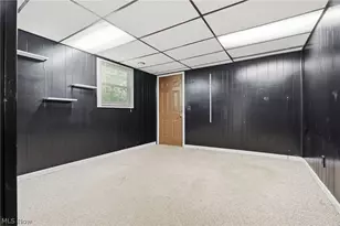 8694 Lansdale Ave NW, North Canton, OH 44720 - Photo 22