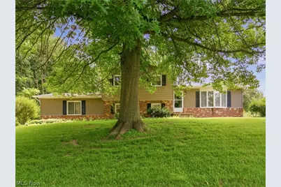 8694 Lansdale Avenue NW, North Canton, OH 44720 - Photo 2