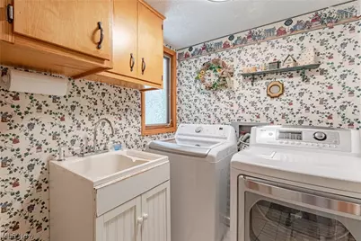 8515 Scenicridge Avenue NW, Clinton, OH 44216 - Photo 14