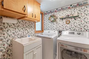 8515 Scenicridge Ave NW, Clinton, OH 44216 - Photo 14