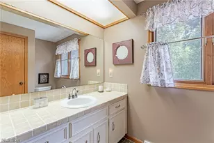 8515 Scenicridge Ave NW, Clinton, OH 44216 - Photo 22