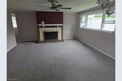3054 Sterling Road, Lorain, OH 44052 - Photo 12